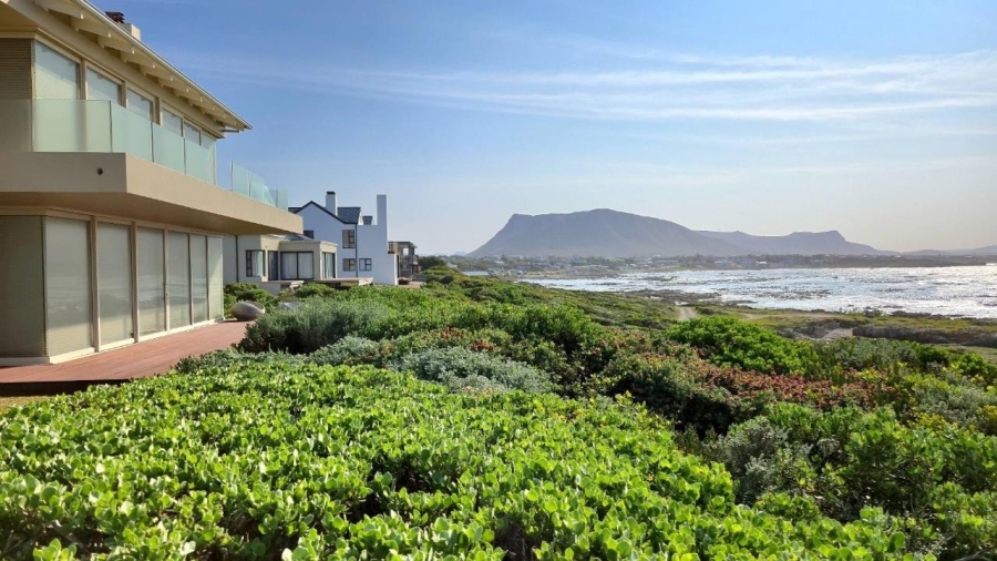 5 Bedroom Property for Sale in Kleinbaai Western Cape